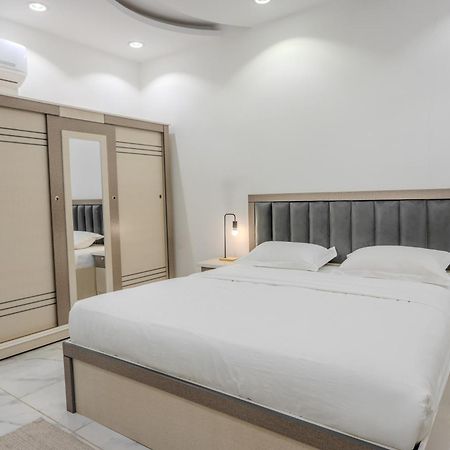 Comfortable & Big Family Apartments 10Mins Drive To Al-Masjid -Nabawi - Nozol Noor 2 Medina ภายนอก รูปภาพ