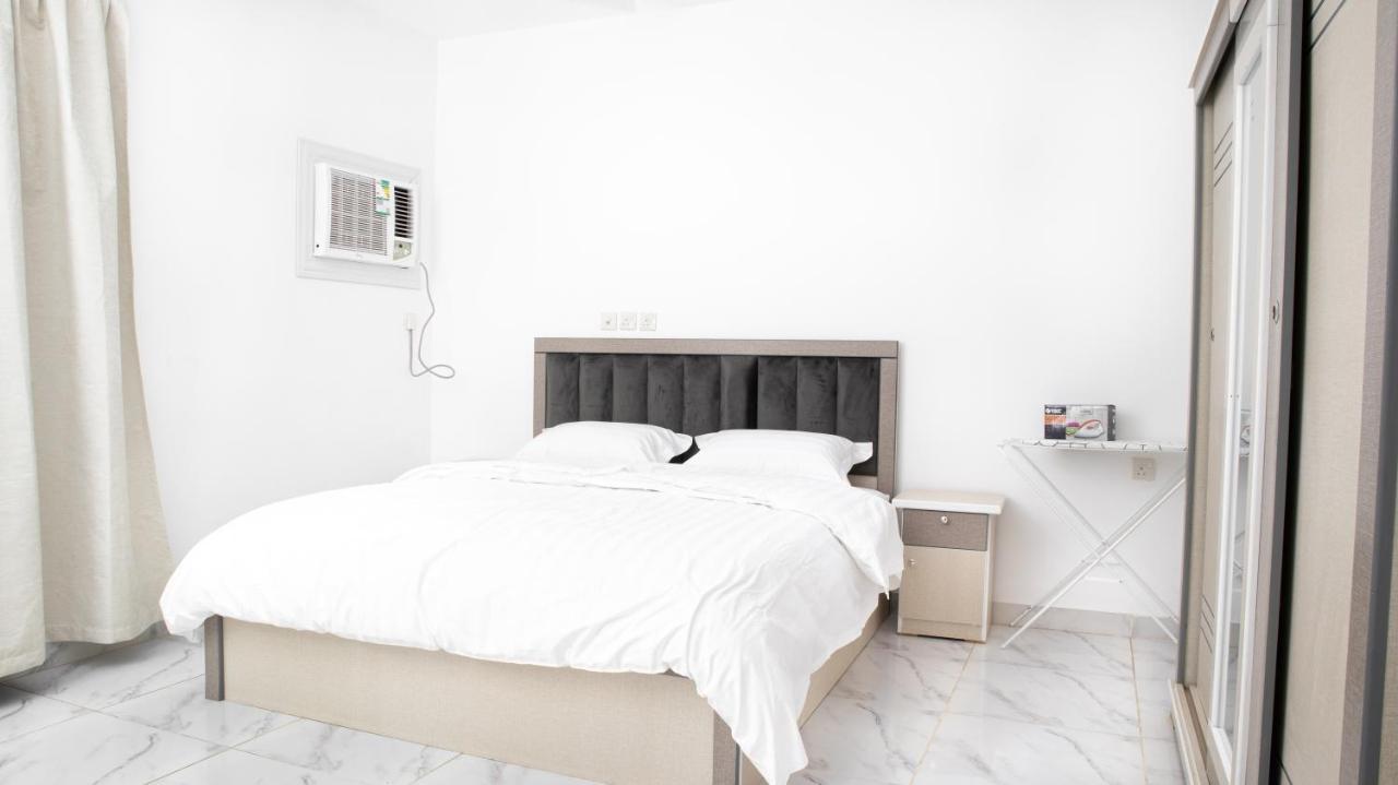 Comfortable & Big Family Apartments 10Mins Drive To Al-Masjid -Nabawi - Nozol Noor 2 Medina ภายนอก รูปภาพ