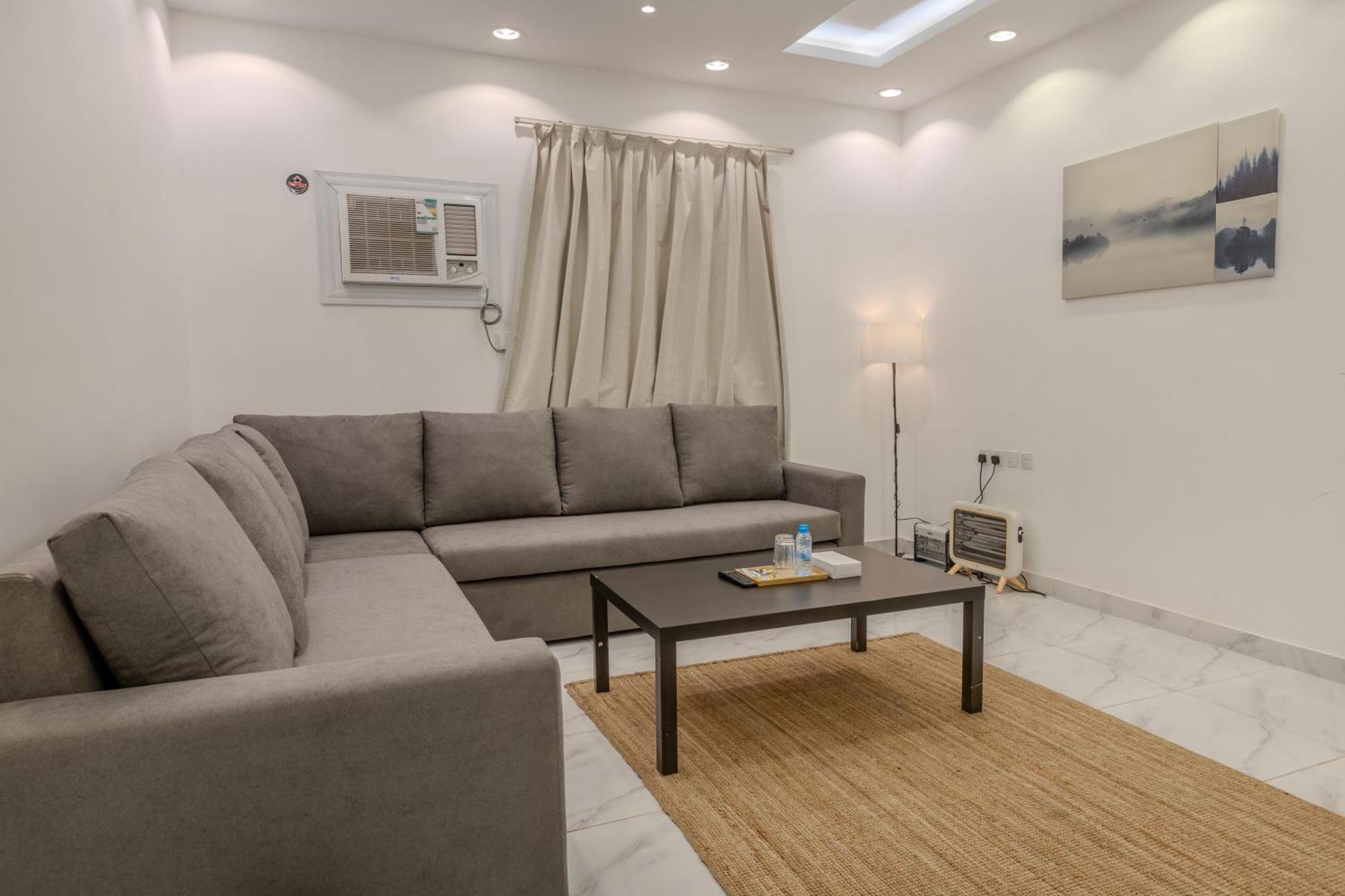 Comfortable & Big Family Apartments 10Mins Drive To Al-Masjid -Nabawi - Nozol Noor 2 Medina ภายนอก รูปภาพ