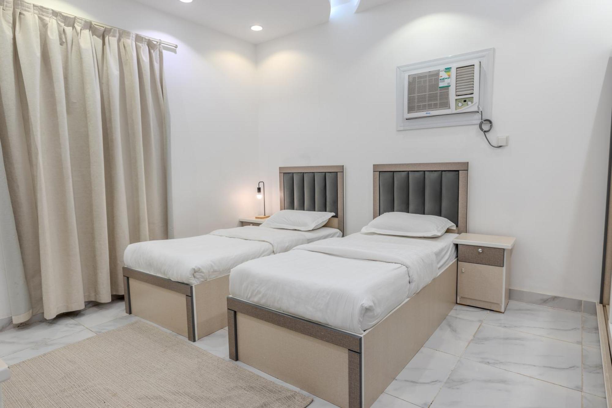 Comfortable & Big Family Apartments 10Mins Drive To Al-Masjid -Nabawi - Nozol Noor 2 Medina ภายนอก รูปภาพ