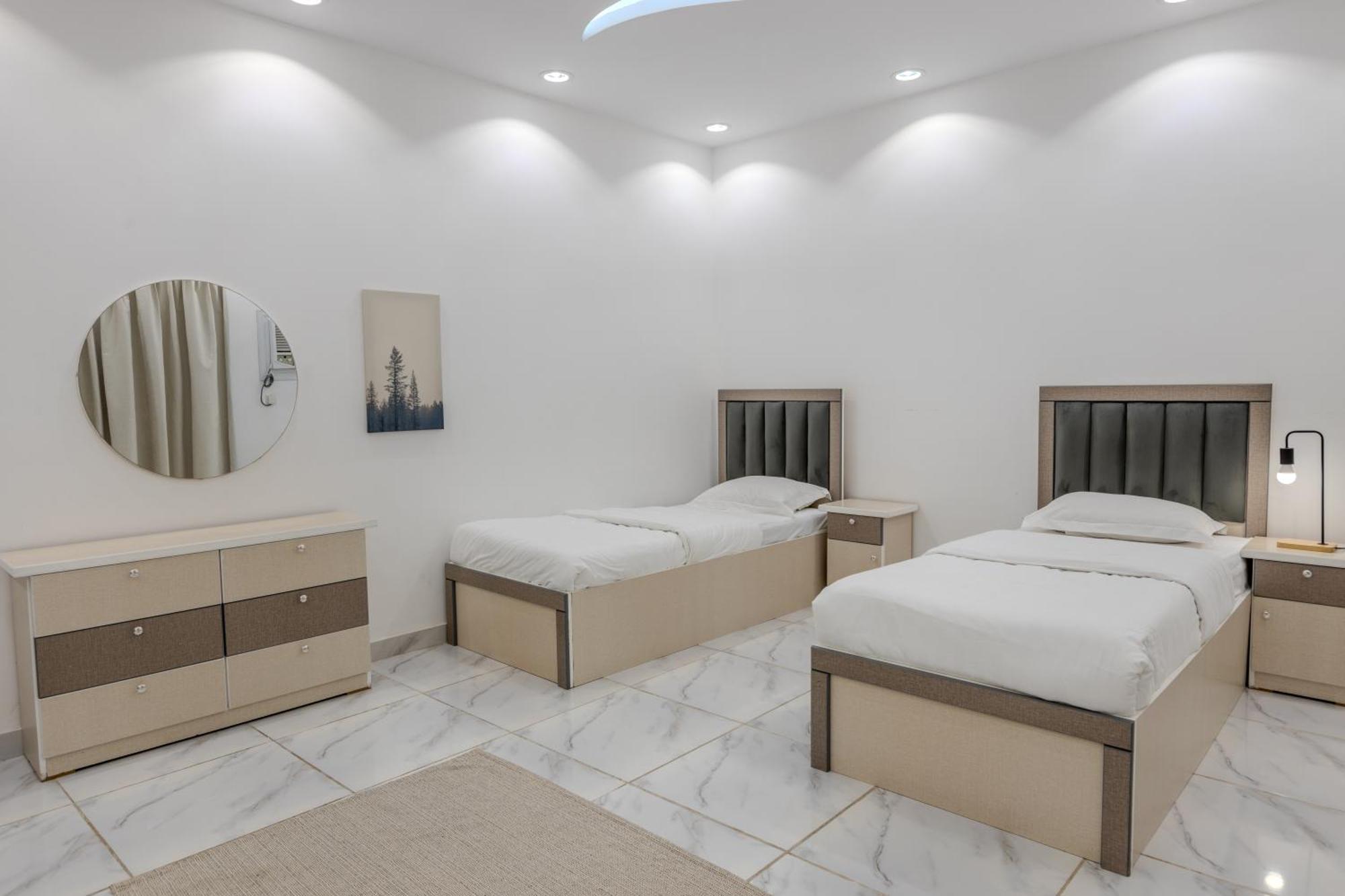 Comfortable & Big Family Apartments 10Mins Drive To Al-Masjid -Nabawi - Nozol Noor 2 Medina ภายนอก รูปภาพ