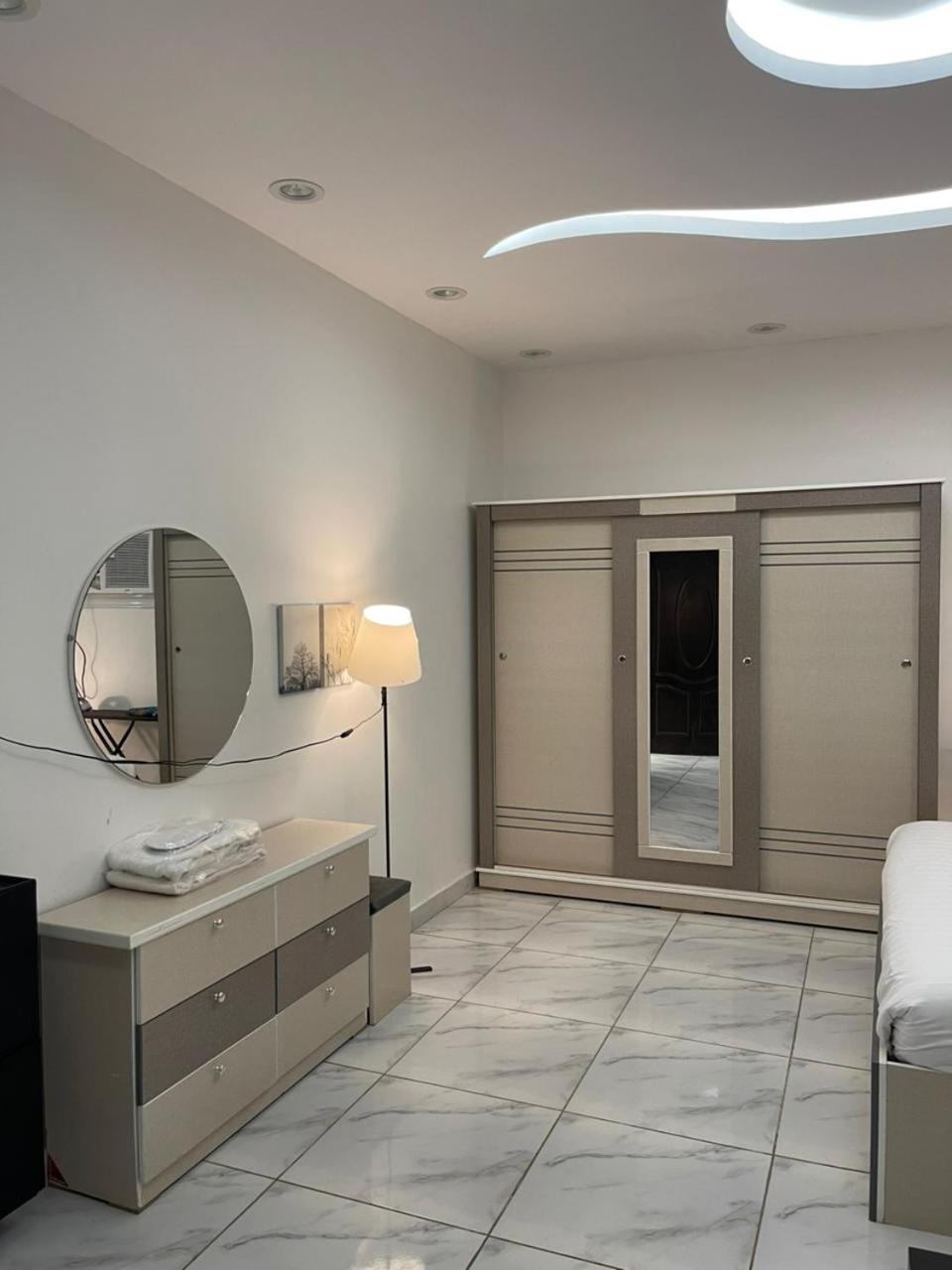 Comfortable & Big Family Apartments 10Mins Drive To Al-Masjid -Nabawi - Nozol Noor 2 Medina ภายนอก รูปภาพ