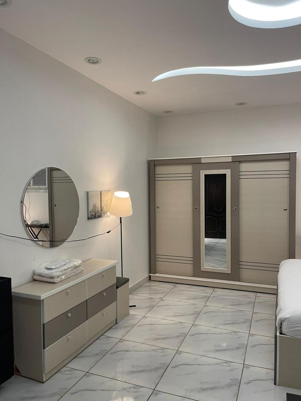 Comfortable & Big Family Apartments 10Mins Drive To Al-Masjid -Nabawi - Nozol Noor 2 Medina ภายนอก รูปภาพ