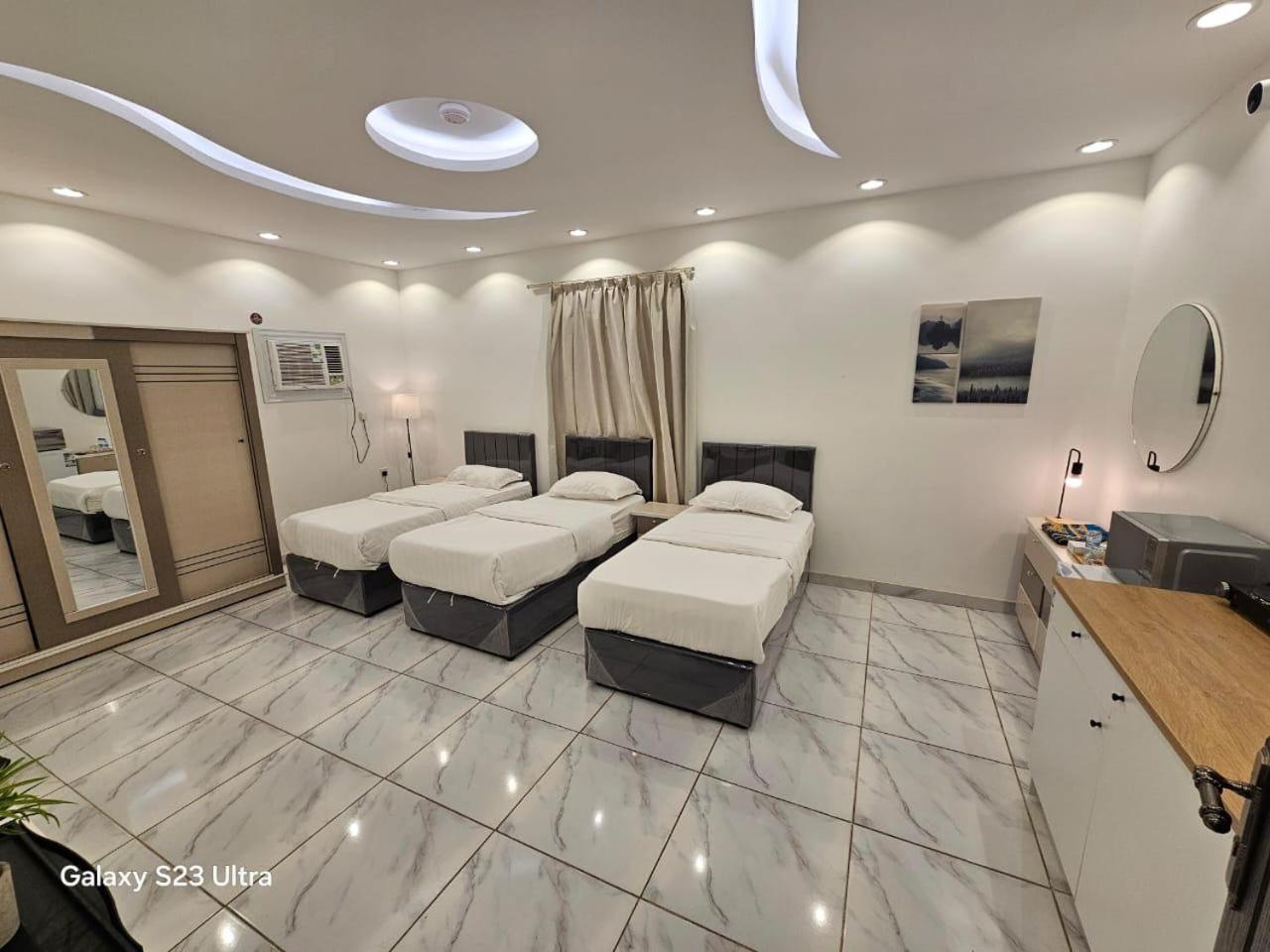Comfortable & Big Family Apartments 10Mins Drive To Al-Masjid -Nabawi - Nozol Noor 2 Medina ภายนอก รูปภาพ
